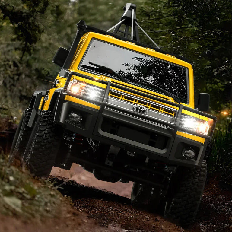 Toyota Land Crusier 79 Series 1: 12 Crawler Hoist 4WD Remote Control Truck Off-road Pickup Vehicle